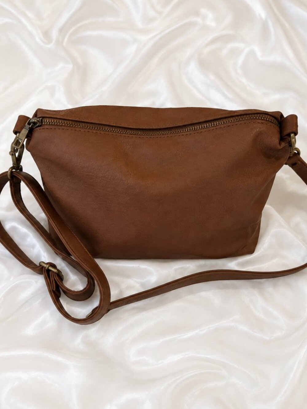 Brown Genuine Leather Crossbody Bag – Minimalist Everyday Purse